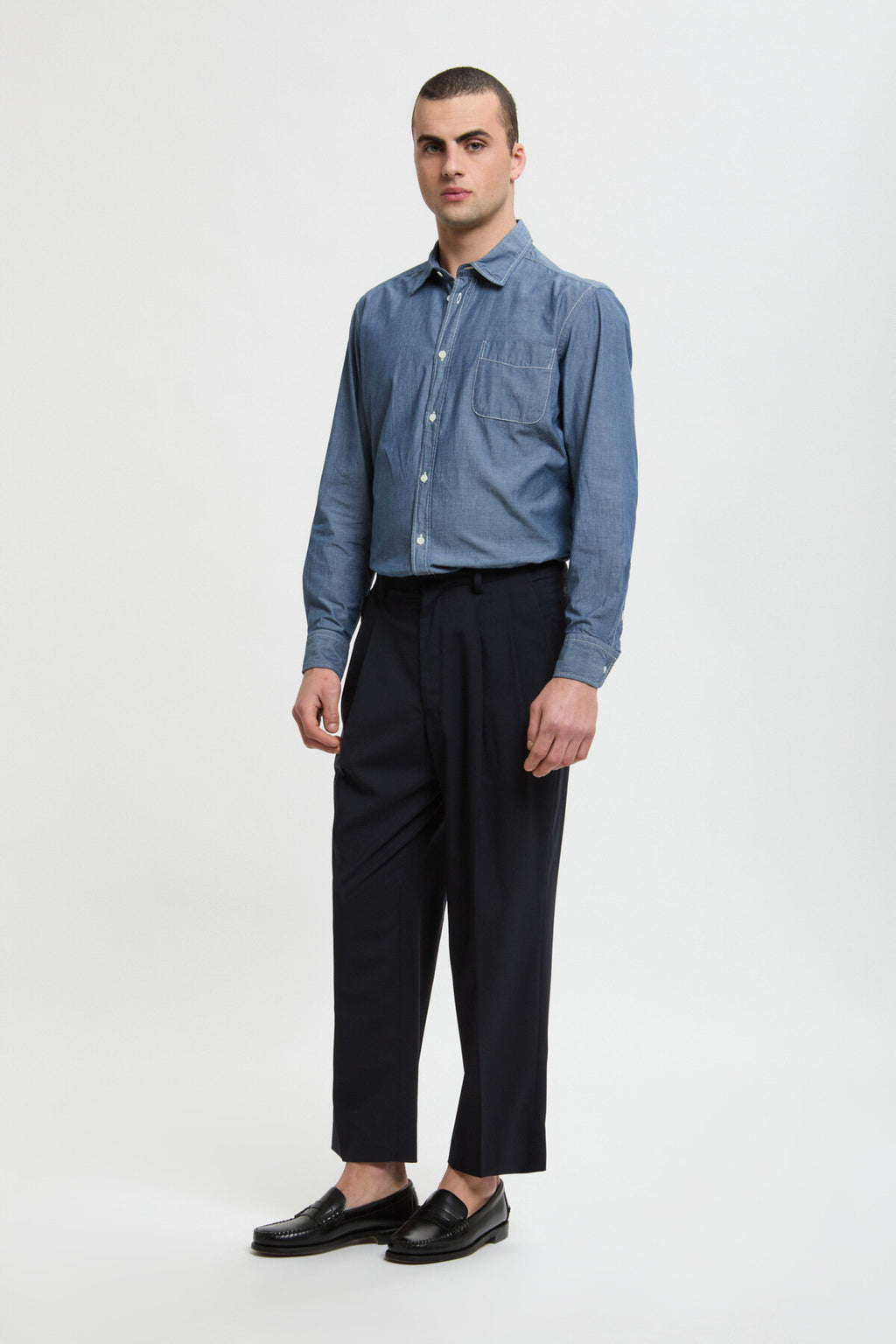 ALOUND TWOTUCK TAPERED NYLON PANTS XL 紺色 ALOUND TWOTUCK TAPERED NYLON PANTS パンツの通販 by なるさん